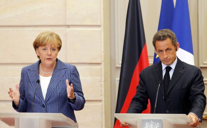 Angela Merkel og Nicolas Sarkozy kynntu tillögur sínar í París í dag.