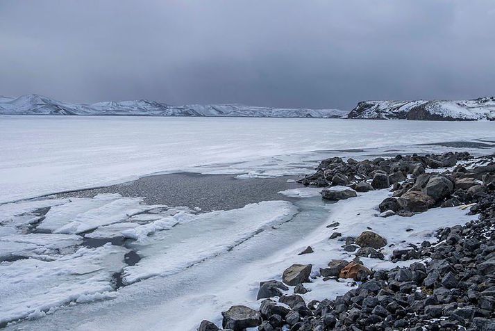 Kleifarvatn í vetrarbúningi.