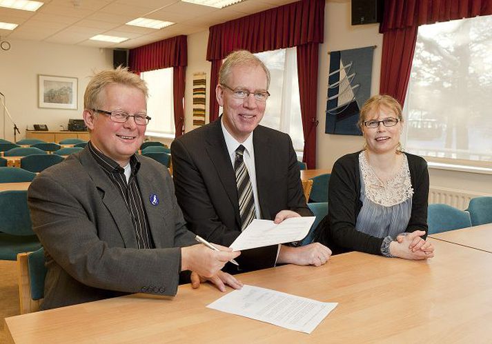 Kristinn Halldór Einarsson, formaður Blindrafélagsins, Þór Þórarinsson frá velferðarráðuneytinu og Huld Magnúsdóttir, forstjóri Þjónustu- og þekkingarmiðstöðvar fyrir blinda, sjónskerta og daufblinda einstaklinga.