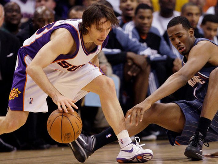 Það gengur´lítið hjá Steve Nash og félögum þessa daganna.