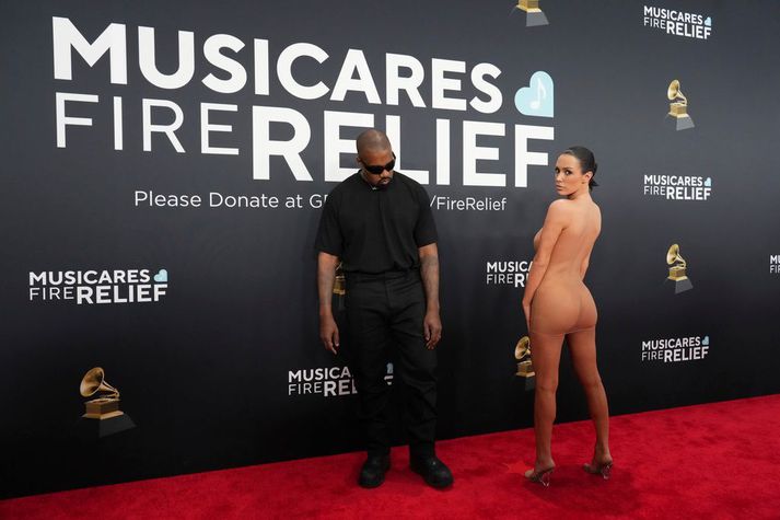 Kanye West og Bianca Censori á rauða dreglinum í gærkvöldi.