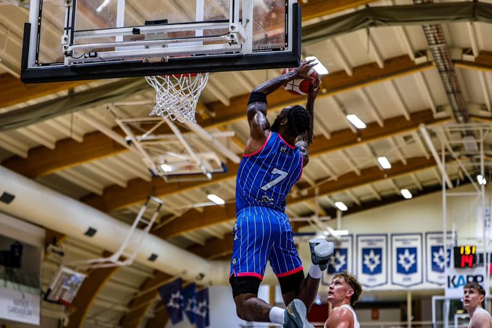 DeAndre Kane kann að troða með tilþrifum.