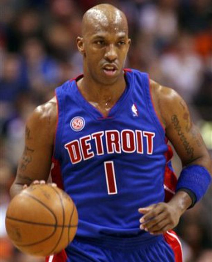 Chauncey Billups og félagar í Detroit niðurlægðu Phoenix í nótt