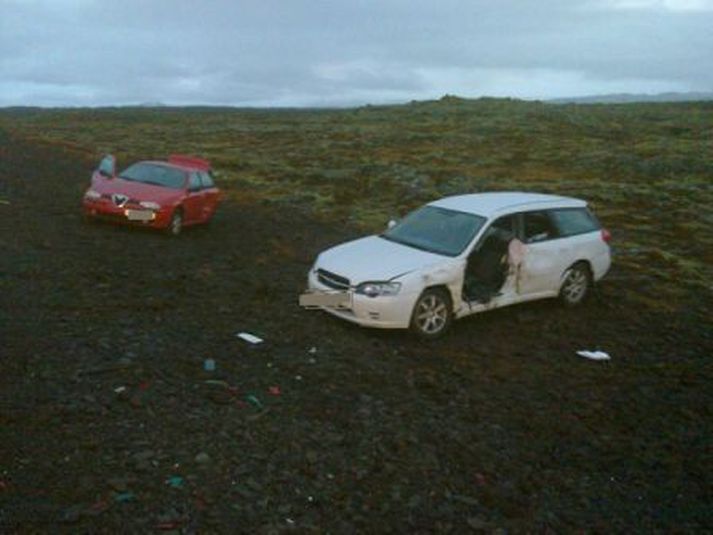 Áreksturinn í gær var mjög harður og þurfti að klippa ökumann út.