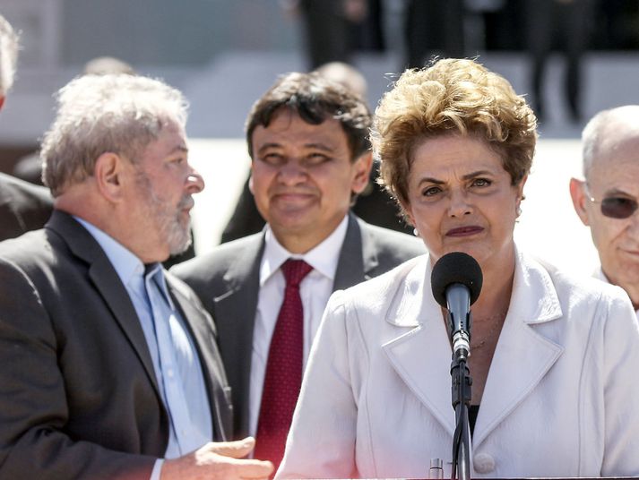 Luiz Inacio Lula da Silva og Dilma Rousseff á blaðamannafundi í maí þegar hún var enn forsætisráðherra.