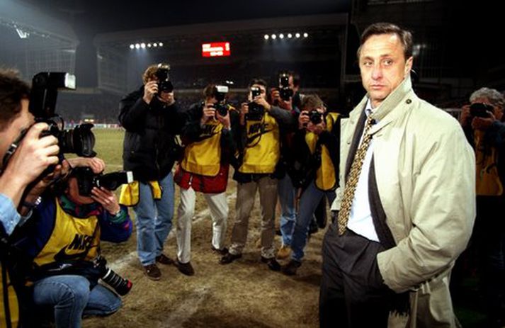 Johan Cruyff var alltaf undir smásjánni þegar hann þjálfaði Barcelona.