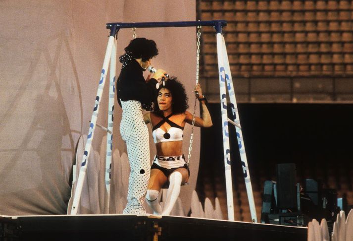 Prince og Cat á tónleikum á Feyenoord Stadion í Rotterdam árið 1988.