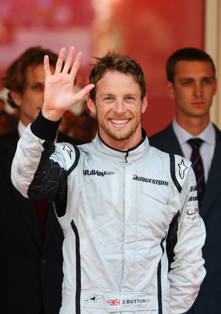 Jenson Button hefur ekki enn samið við Brawn, þrátt fyrir meistaratignina.