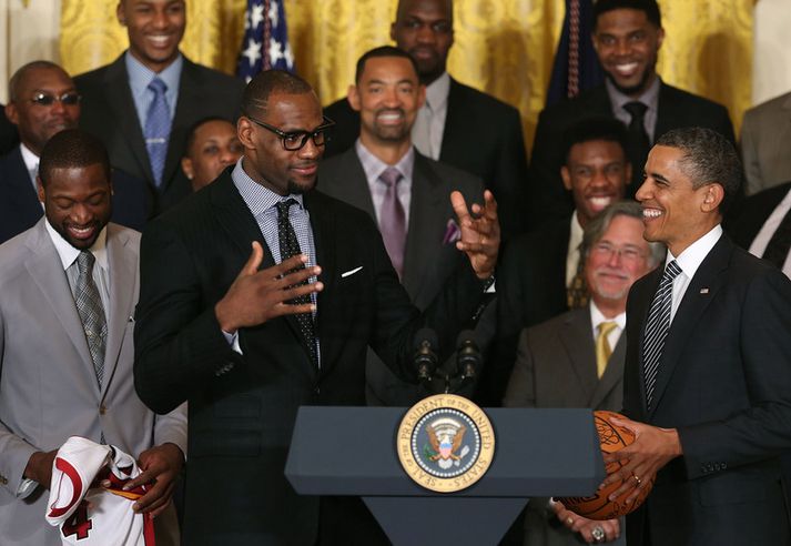 LeBron James og Barack Obama í Hvíta húsinu.