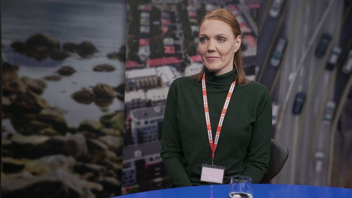 Svala Jóhannesdóttir í myndveri Víglínunnar á Stöð 2.