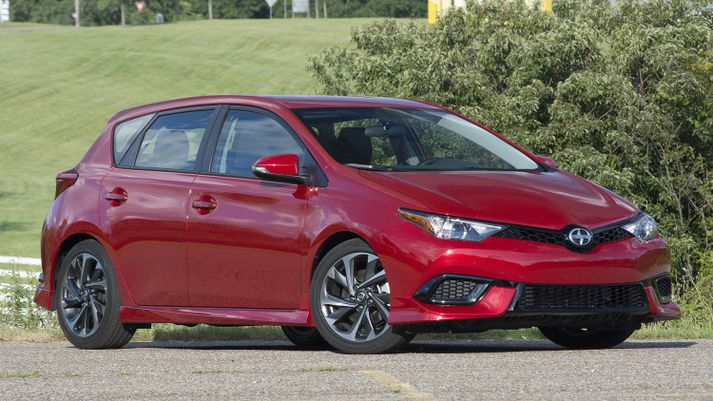 Scion iM.