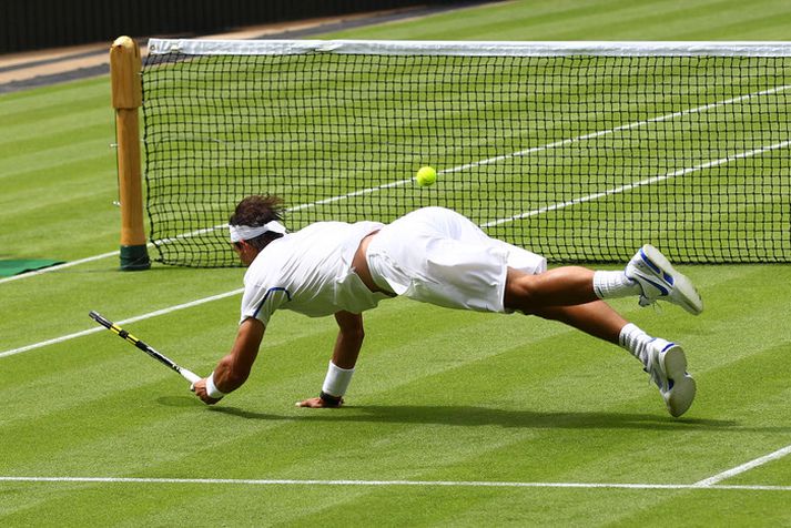 Nadal sýnir flott tilþrif í leik sínum á Wimbledon