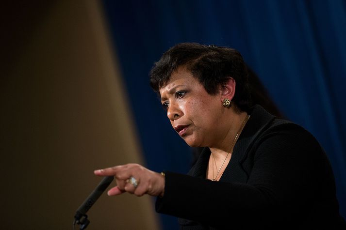 Loretta Lynch tilkynnti um málshöfðunina í dómsmálaráðuneytinu í dag.