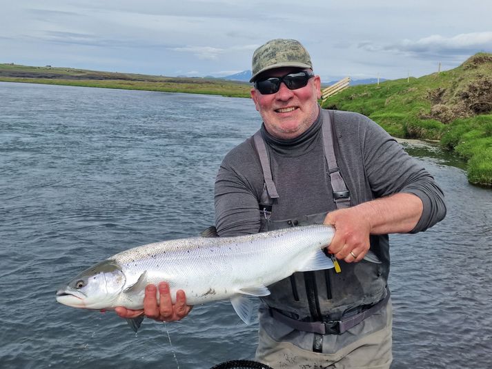 Þessi veiddist á Bátsvaðinu í Eystri Rangá í gær