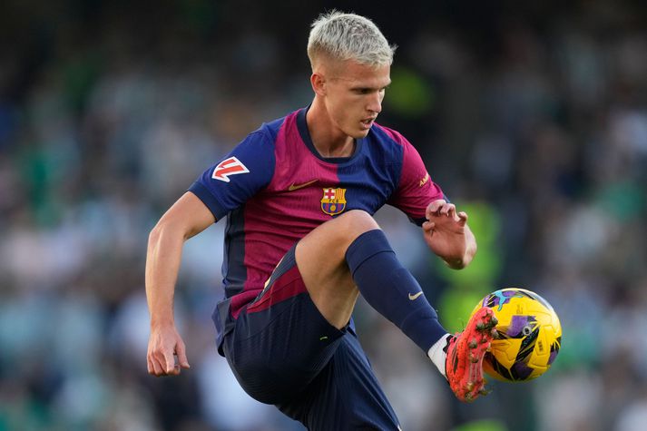 Dani Olmo á það á hættu að missa af öllum leikjum Barcelona eftir áramót ef allt fer á versta veg.