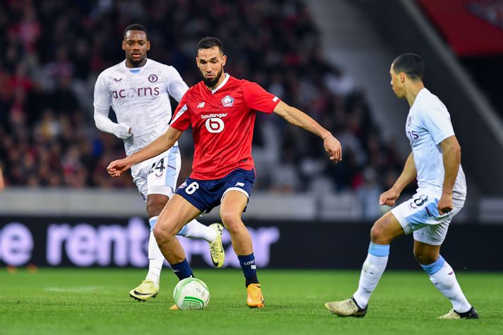 Nabil Bentaleb fór í hjartastopp í júní á síðasta ári. Hjartastuðtæki þurfti til að koma honum til meðvitundar áður en hann gekkst undir aðgerð þar sem gangráður var græddur í hann.