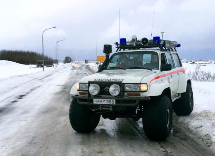 Þjóðvegur 1 er lokaður frá Hvolsvelli og alla leið austur á Reyðarfjörð.