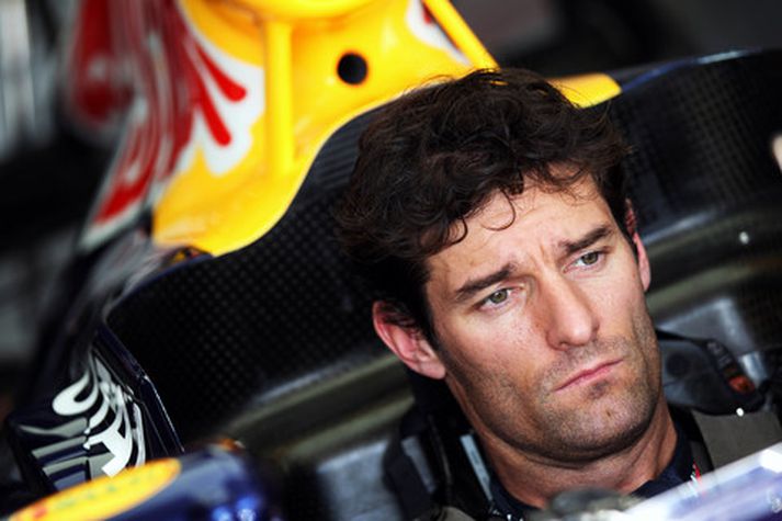 Mark Webber um borð í Red Bull bíl sínum,