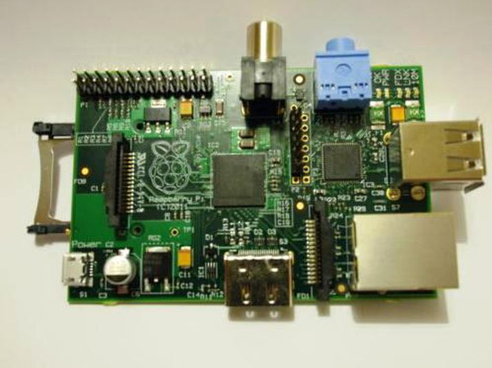 Frumgerð Raspberry Pi er til sölu á eBay.