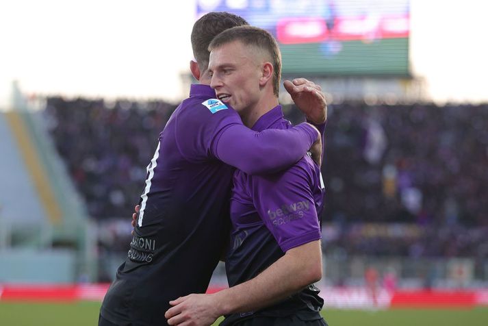 Albert Guðmundsson fylgdist með á bekknum þegar Fiorentina vann öruggan sigur.