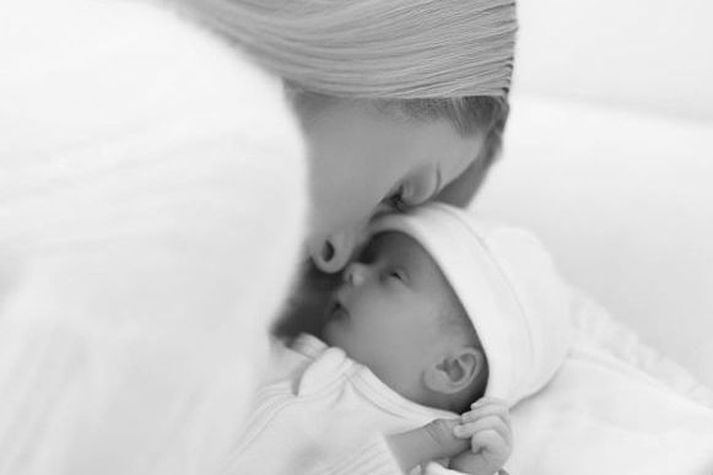 Paris Hilton og sonur hennar, Phoenix Barron Hilton Reum. 