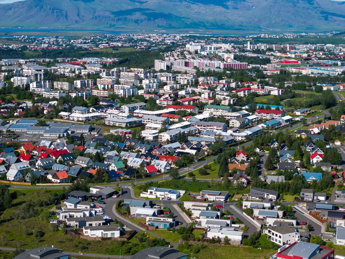 Lögregla sinnti nokkuð fjölbreyttum verkefnum á vaktinni í gærkvöldi og nótt.