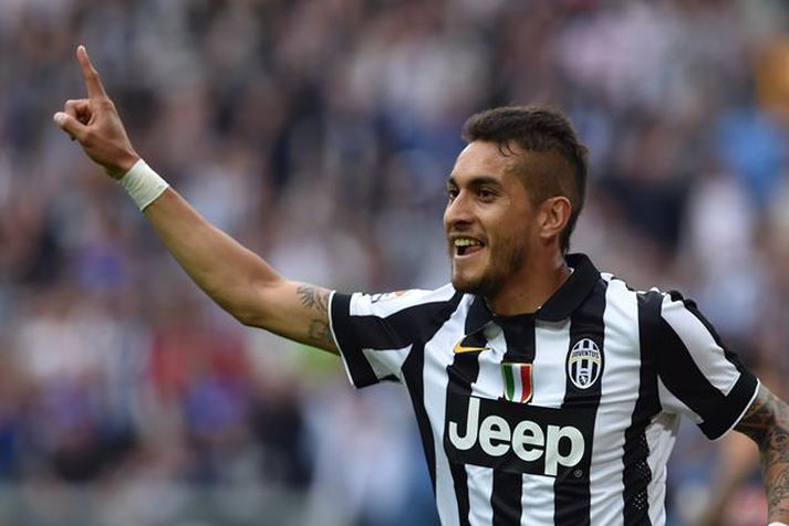 Pereyra skrifaði undir fjögurra ára samning við Juventus.