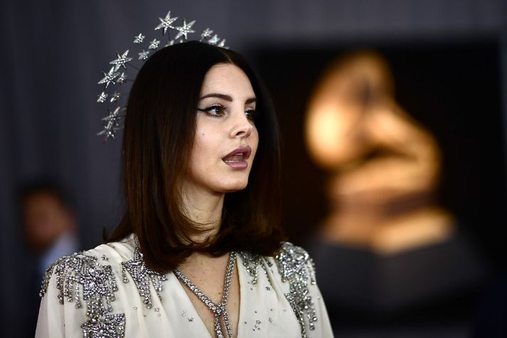 Lana Del Rey heitir Elizabeth Grant réttu nafni.