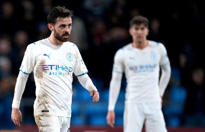 Bernardo Silva gengur svekktur af velli eftir markalaust jafntefli Manchester City á móti Crystal Palace í gærkvöldi.