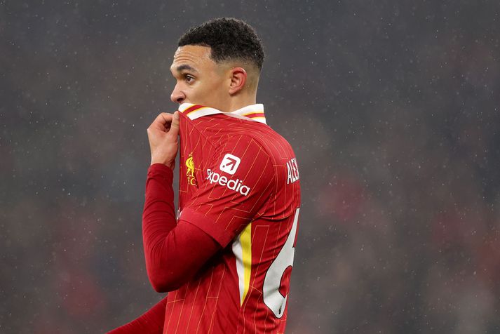 Trent Alexander-Arnold var harðlega gagnrýndur fyrir frammistöðu sína en fyrirliðinn stendur með honum.