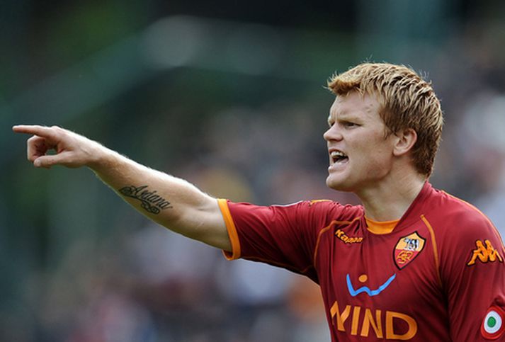 John Arne Riise í leik með Roma.