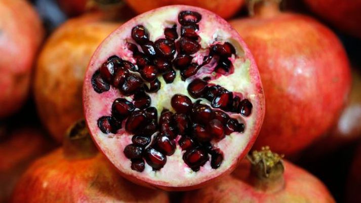 Granatepli, eða pomegranate, eru talin herramannsmatur.