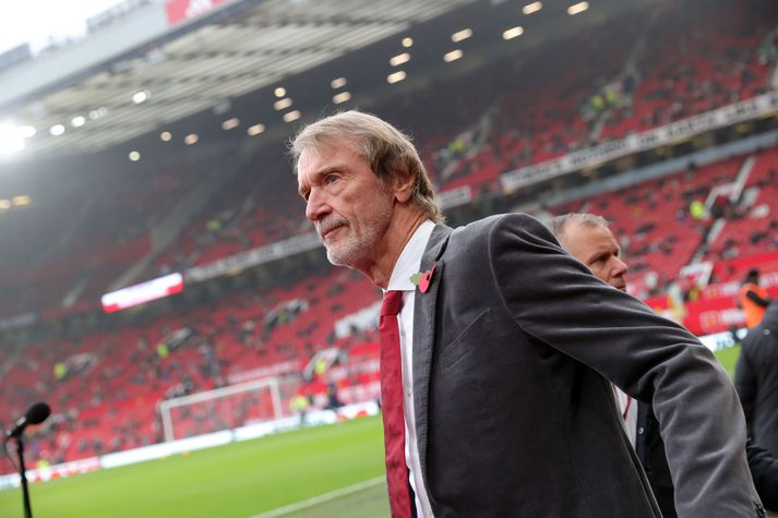 Sir Jim Ratcliffe hefur brýnt niðurskurðarhnífinn hjá Manchester United.