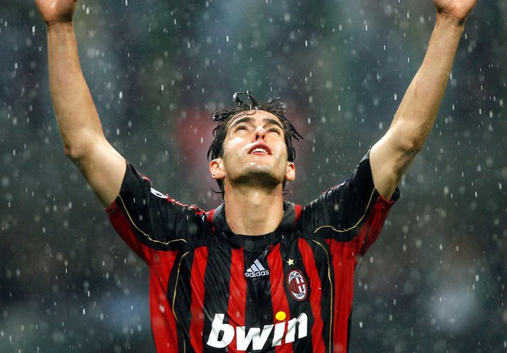 Kaka fagnar einu marka sinna gegn Man Utd í Meistaradeildinni á síðustu leiktíð