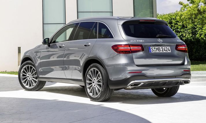 Mercedes Benz GLC leysir af fyrrum GLK-jepplinginn.