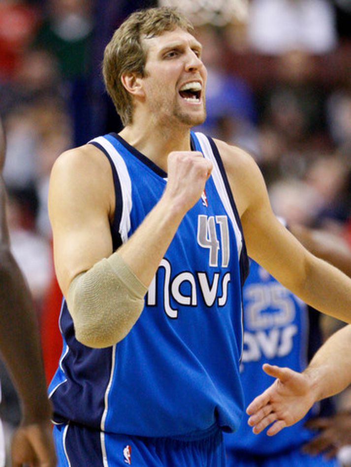 Dirk Nowitzki verður fulltrúi heimaliðsins í Stjörnuleiknum í Dallas.