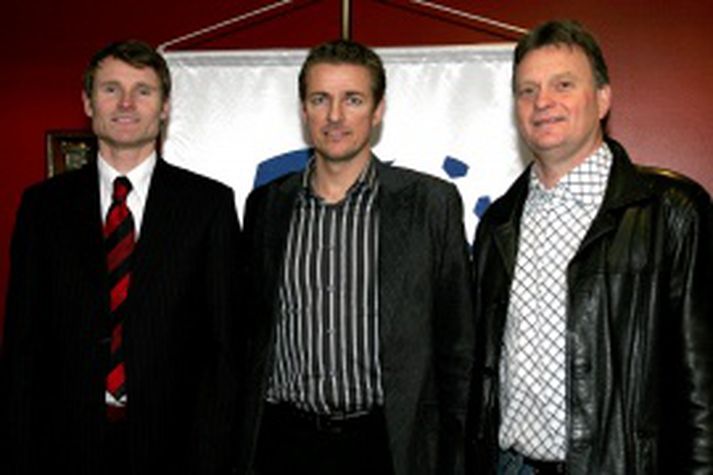 Birkir Kristinsson, Eyjólfur Sverrisson og Bjarni Jóhannsson