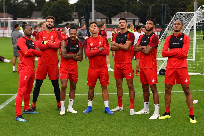 Liverpool mennirnir Dominic Solanke, Alisson Becker, Roberto Firmino, Nathaniel Clyne, Joe Gomez og Fabinho.