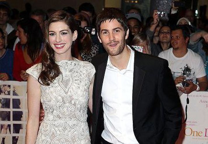 Aðalleikararnir Anne Hathaway og Jim Sturgess voru brosmild á frumsýningunni og skemmtu sér vel.