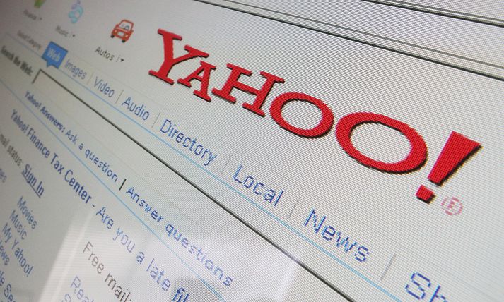 Netrisinn Yahoo hefur verið sektaður fyrir að upplýsa fjárfesta sína ekki um tölvuárás og upplýsingaleka árið 2014.