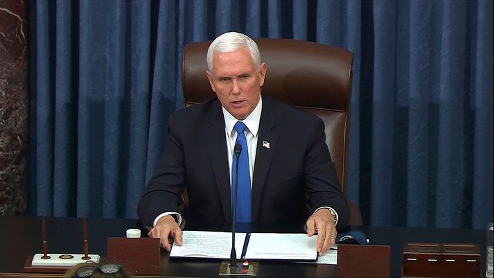 Mike Pence, við formlega staðfestingu úrslita forsetakosninganna 2020, eftir að þing kom aftur saman þann 6. janúar 2021.