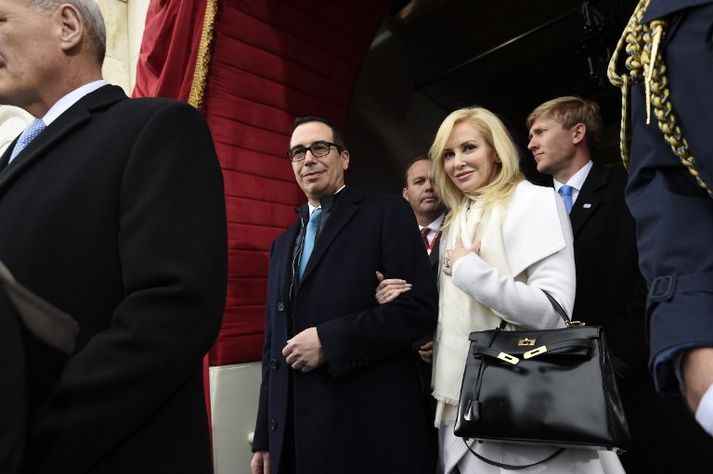 Demókratar vilja afla frekari upplýsinga um Stephen Mnuchin.