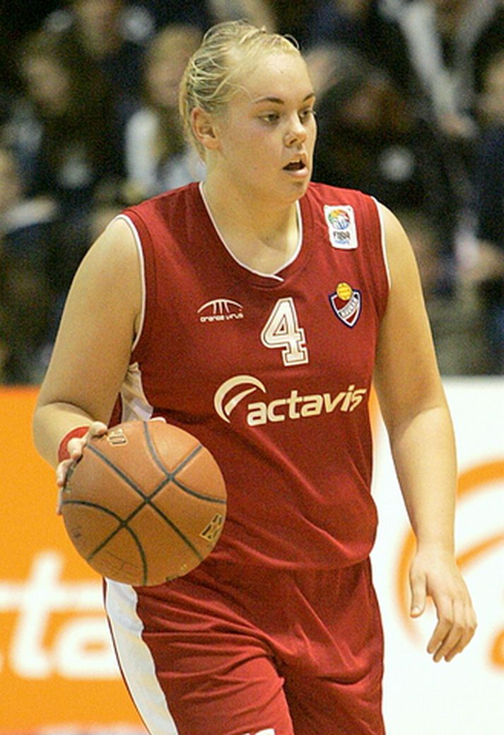 Helena Sverrisdóttir í búningi Hauka.