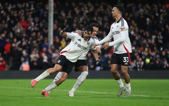 Raul Jimenez og félagar fögnuðu vel eftir að hafa jafnað metin í uppbótartíma.