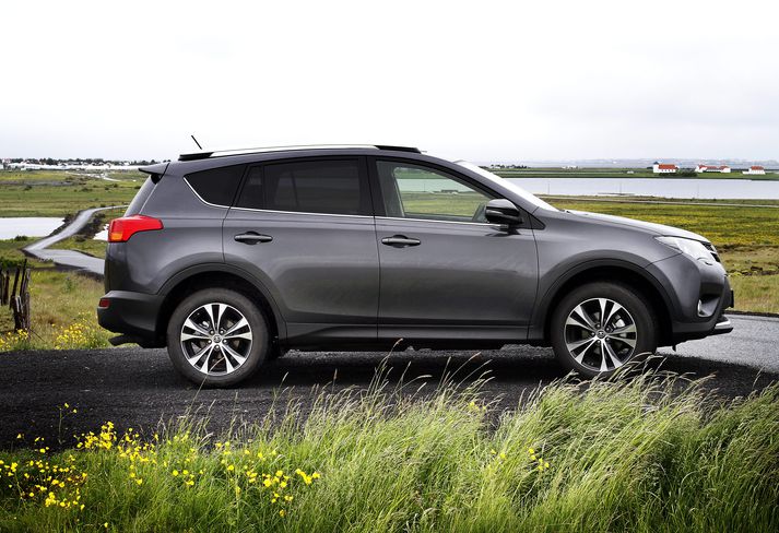 Toyota RAV4 verður ef til vill brátt með SkyActive vél frá Mazda.