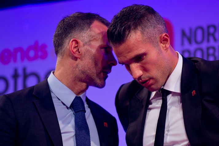 Robin van Persie og Ryan Giggs.