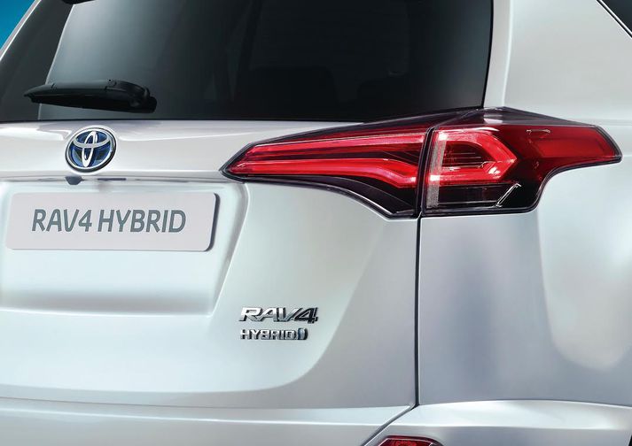 Afturendi Toyota RAV4 Hybrid.