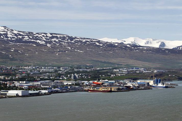 Raforkuflutningar til Eyjafjarðar eru afar ótryggir og fyrirtæki á svæðinu líða fyrir það.