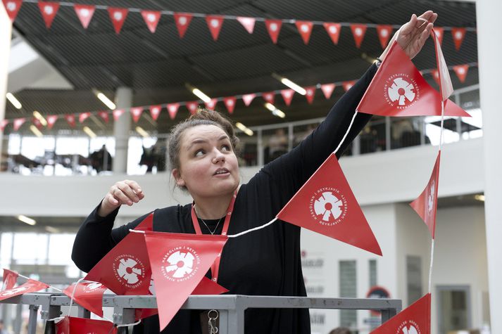 Þórunn Hilda Jónasdóttir stóð í ströngu í gær við að undirbúa Háskóladaginn í HR. 