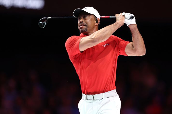 Tiger Woods mundaði kylfu á TGL-móti síðasta mánudag en verður ekki með á The Players.